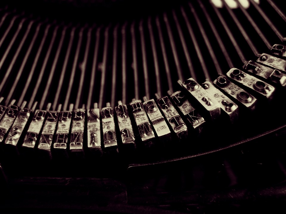 ¿Quién inventó la Máquina de Escribir y en qué año? 3